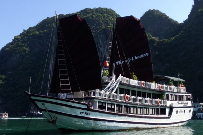 Activities on Ha Long Bay