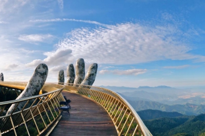 Golden Bridge Ba Na hills Viet Nam Golden Bridge Ba Na hills Viet Nam
